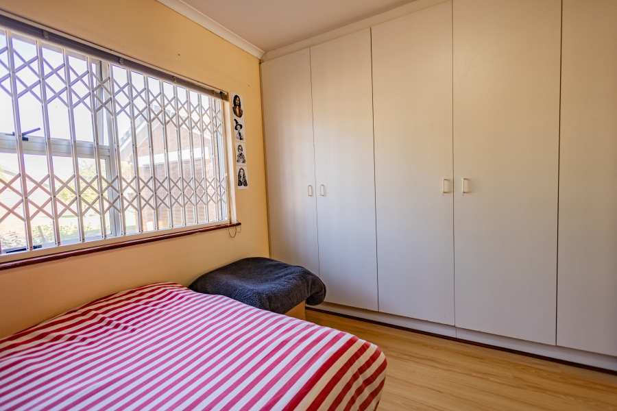 2 Bedroom Property for Sale in Kenridge Western Cape